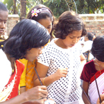 Children and adults participate in the workshop 2